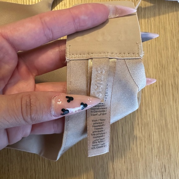 SKIMS pierced nipple bra. Worn once - Picture 6 of 8